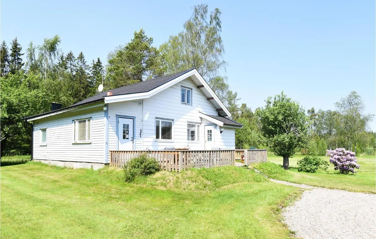 3 Bedroom Amazing Home In Vaenersborg