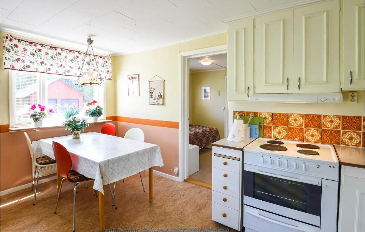 3 Bedroom Amazing Home In Vaenersborg Holiday home