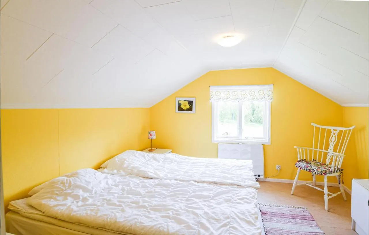 3 Bedroom Amazing Home In Vaenersborg